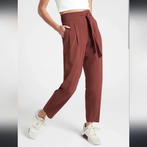 Athleta Skyline II Pant in Burgundy